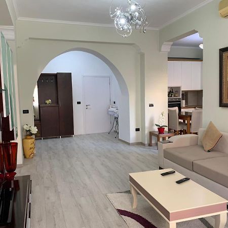 Dadaj Apartments Sarandë 外观 照片