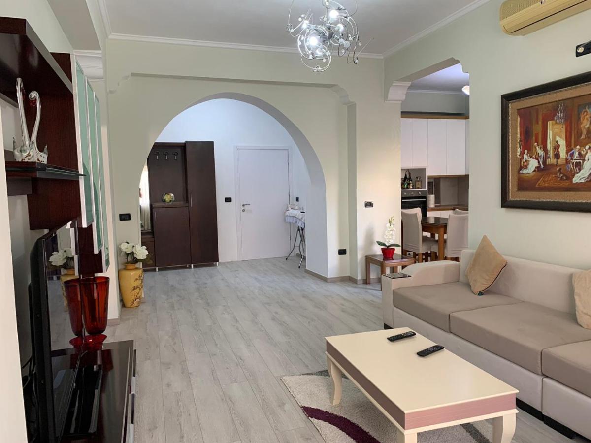 Dadaj Apartments Sarandë 外观 照片